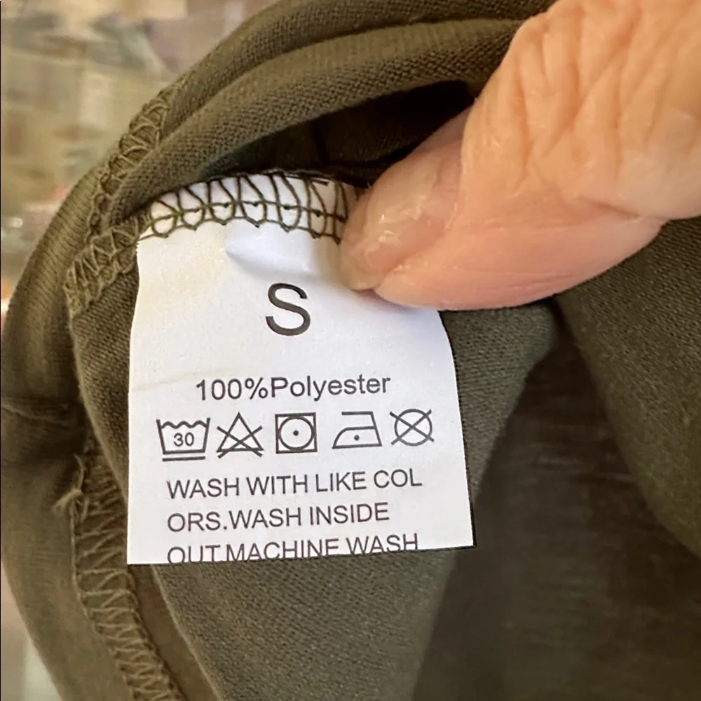 Festive Dog Christmas Graphic T-Shirt - Army Green - Picture 5 of 5